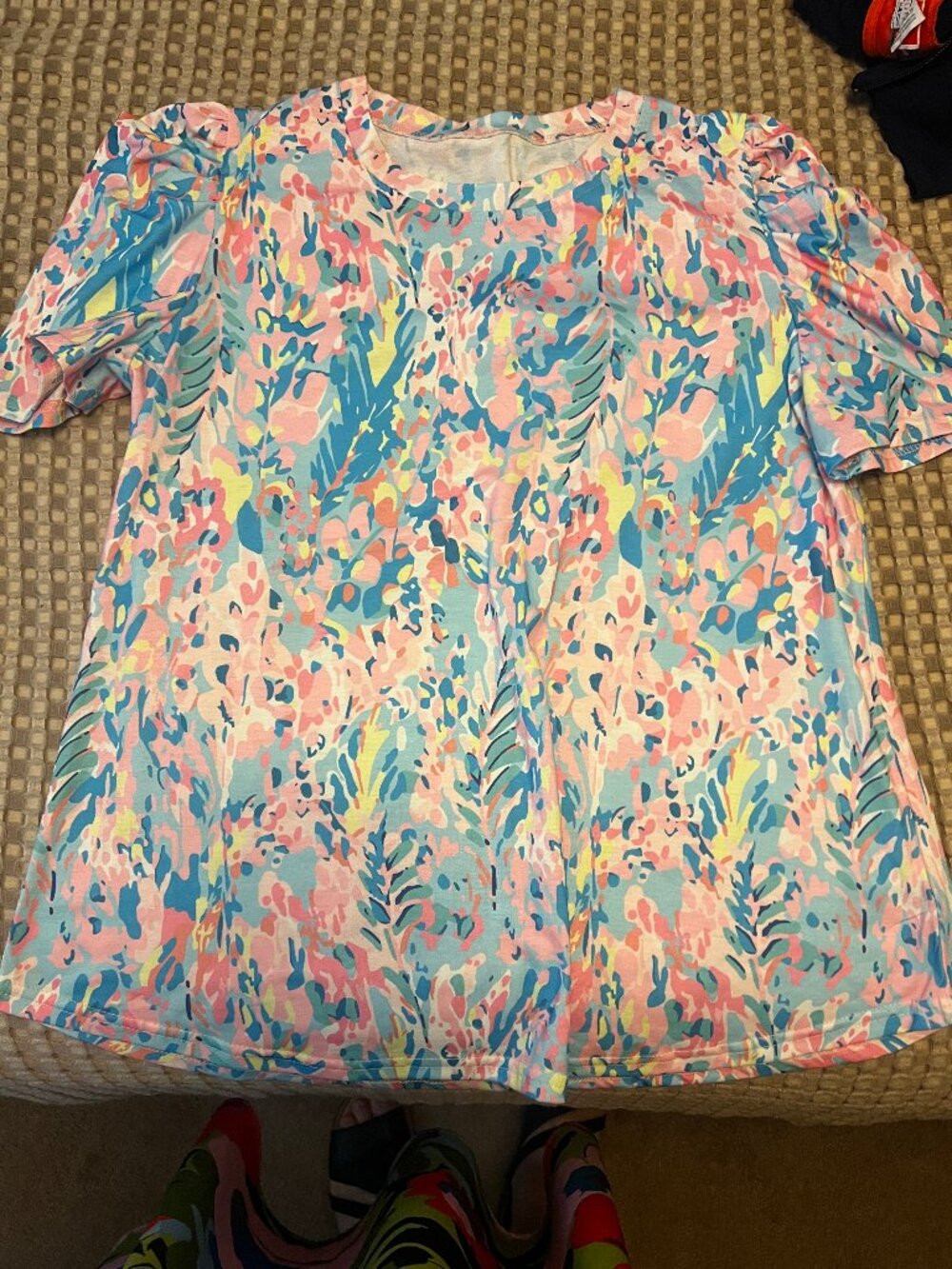 Pastel Pattern T-Shirt with Poofy Shoulder Detail, Size XL